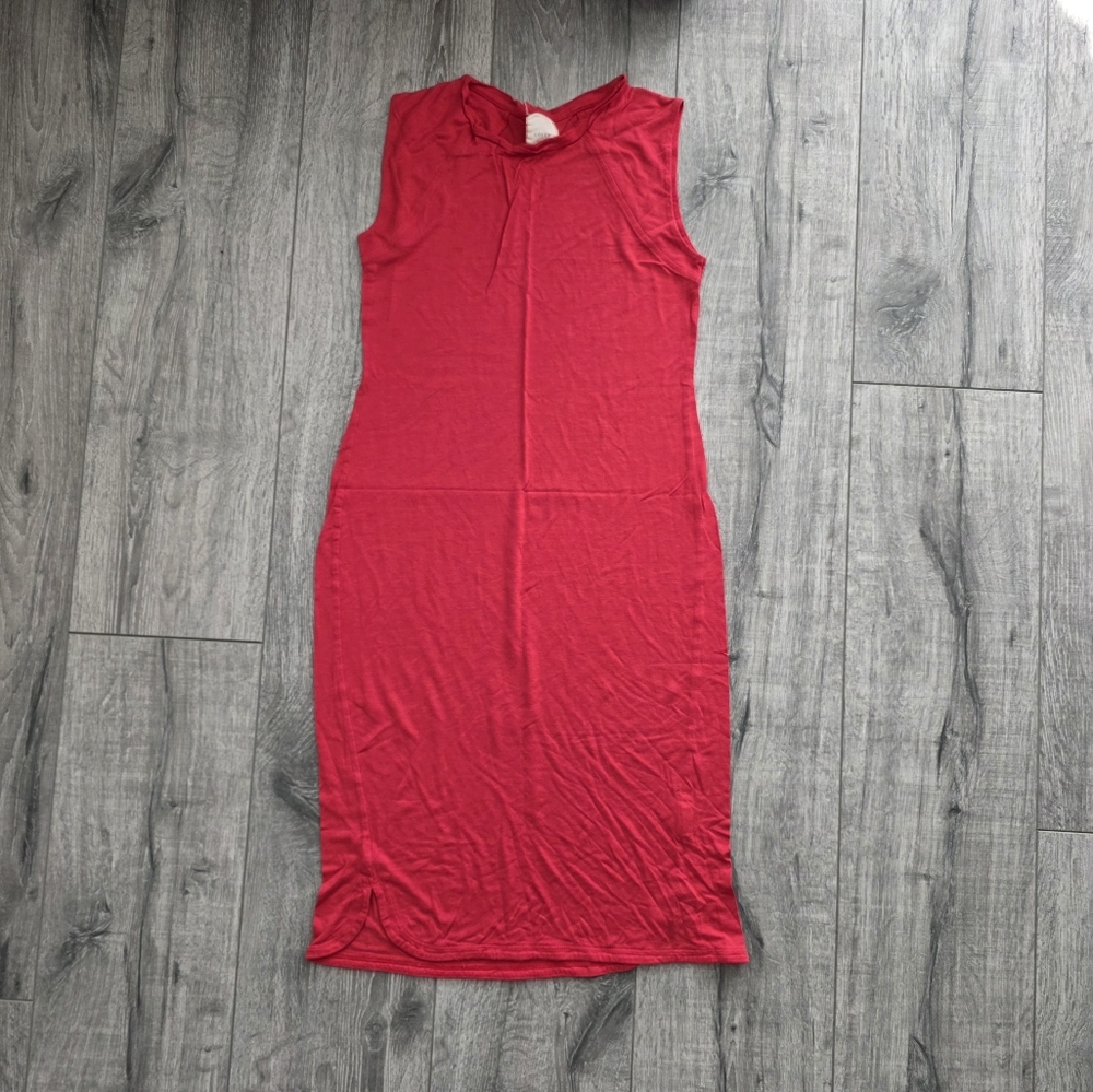 Red Sleeveless Dress